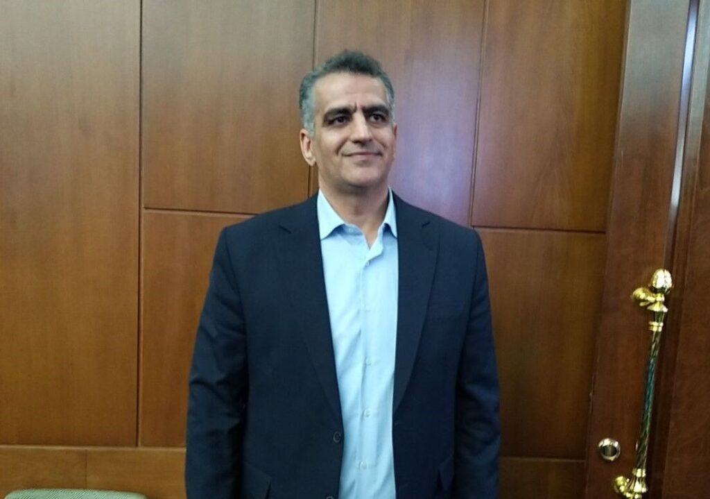 چگینی حکم ریاست فدراسیون انجمن‌های ورزش‌های رزمی را دریافت کرد