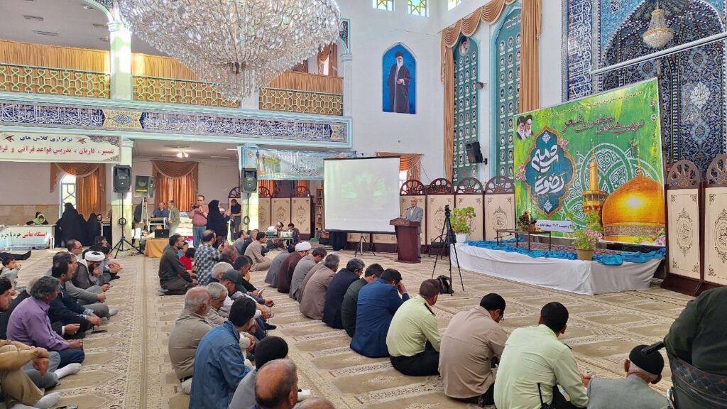 دومین همایش کشوری شعر شمیم رضوی در سریش‌آباد آغاز شد