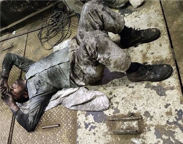 گفت‌وگوی تلفنی و تقدیر وزیر نیرو از جهادگران نیروگاه «رامین» اهواز