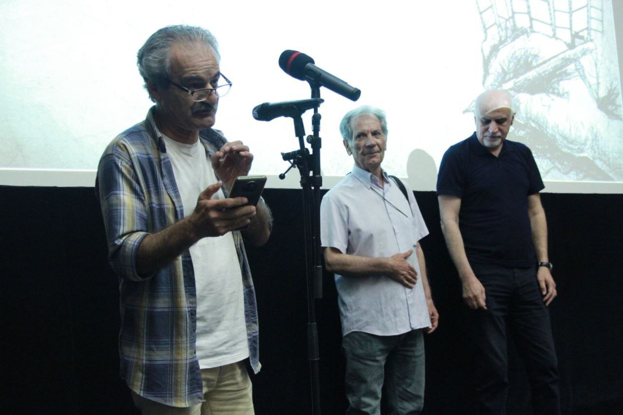 گزارش کامل مراسم اهدای جوایز هفتمین جشن نوشتار سینمایی ایران
فرصتی برای از حال هم باخبر بودن...