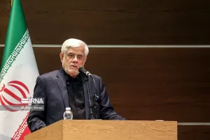 سخنرانی عارف در مراسم تکریم و معارفه وزیر فرهنگ و ارشاد اسلامی آغاز شد