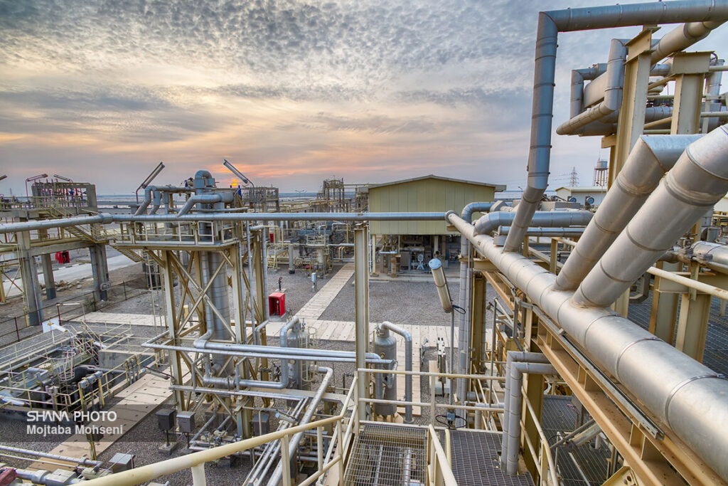 راه‌اندازی پمپ درون‌چاهی در میدان یاران شمالی