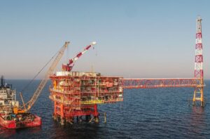 اجرای موفق عملیات اسیدکاری در سه حلقه چاه سکوی 13B