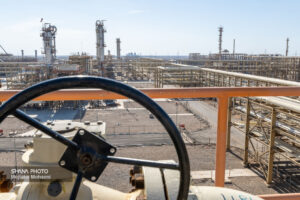 وزارت نفت در مسیر تحقق هدف ملی/ گام‌های بلند برای خاموشی‌ مشعل‌ها