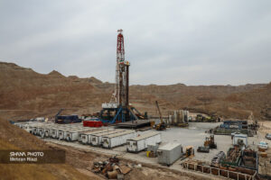 گره سرمایه‌گذاری پتروشیمی‌ها در بالادست به همت وزارت نفت گشوده شد