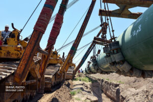 بهره‌برداری از ۸۰۰ کیلومتر خط لوله گاز در ۱۴۰۴