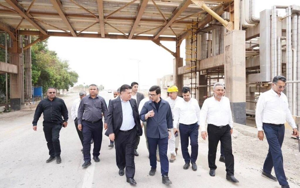 بازدید معاون وزیر نفت از فرآیند تولید و توزیع سوخت در ۳ استان