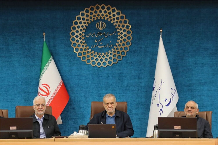 لزوم بهره‌گیری از ظرفیت مردمی پویش جان‌فدا برای عبور از ناترازی انرژی/ مدیریت مصرف بنزین در دستور کار قرار گیرد