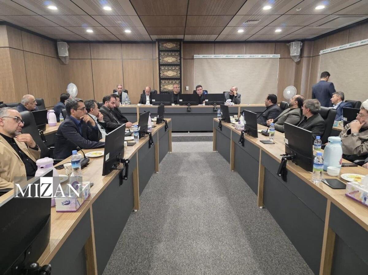 بیش از ۱۰ هزار سند مالکیت در استان کرمانشاه به مالکان اهدا شد