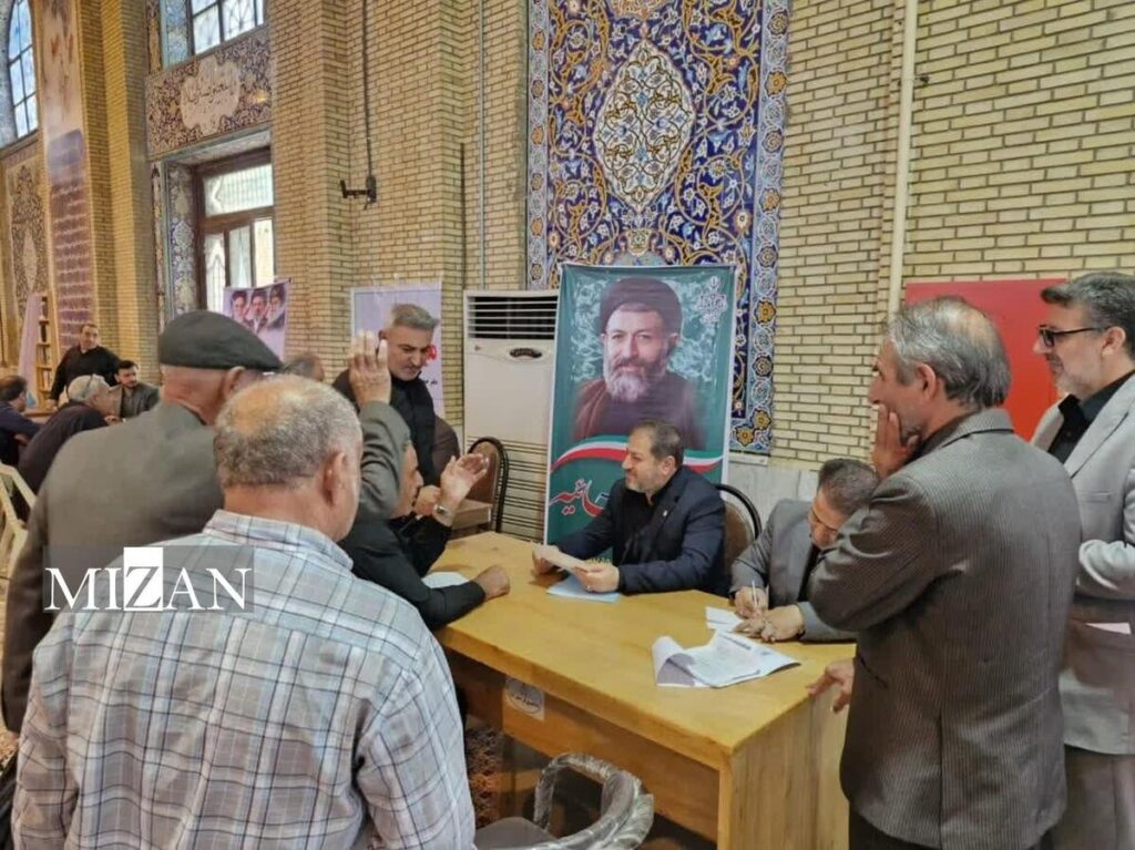 میز خدمت دادگستری استان ایلام به مناسبت هفته قوه قضاییه برگزار شد