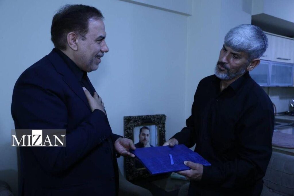 جهانگیر: شهدا در مسیر امام حسین(ع) گام برداشتند و بقای نظام و انقلاب را تضمین کردند