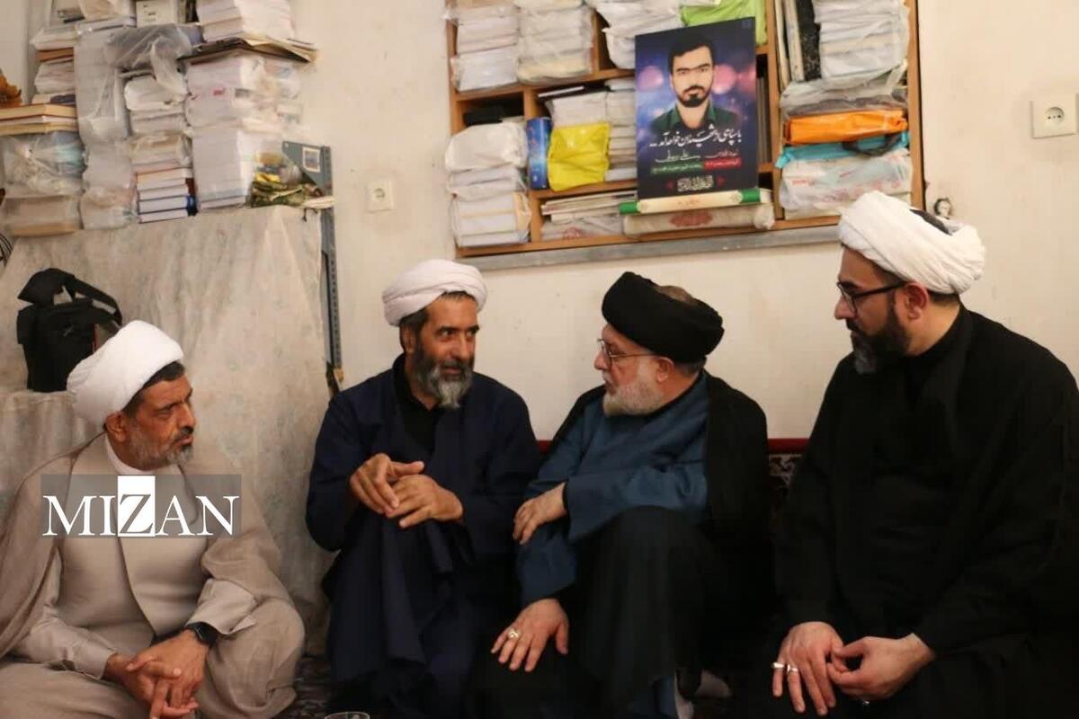 دیدار رئیس کل دادگستری استان قم با خانواده شهدای هفتم تیر و جنگ رمضان