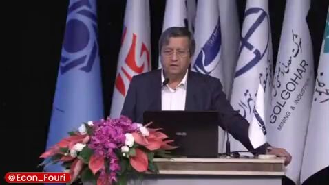 همتی: ادامه فعالیت بانک‌ها ناسالم و ناتراز را تحمل نمی کنیم