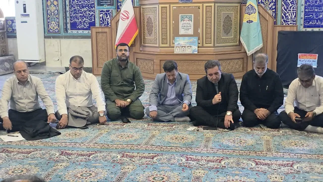 گره گشایی از مشکلات ثبتی جزیره خارگ/ بابایی: مقدمات لازم برای صدور اسناد مالکیت مردم جزیره در دستور کار است