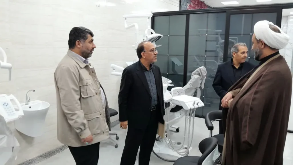 بازدید دادستان مرکز خوزستان از درمانگاه ایران‌ما برای توسعه خدمات درمانی زندانیان