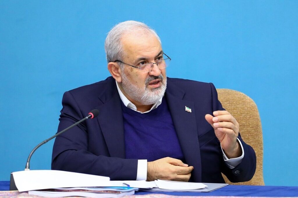 وزیر نیرو: پایان همیشگی خاموشی‌ها تا نیمه شهریور/ کشورهای همسایه ۱۲ ساعت قطعی برق دارند