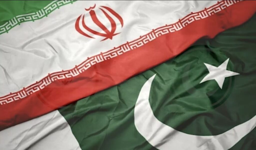تهران و اسلام‌آباد، مرز ۹۰۰ کیلومتری را به خط لوله‌ای برای توسعه ۳۰ میلیارد دلاری تبدیل می‌کنند