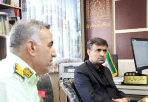 بازدید سرزده دادستان مرکز استان فارس از کلانتری ۳۱ جنت شیراز