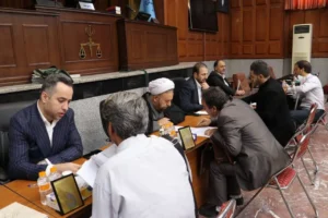 دیدار چهره به چهره معاونین قضایی رئیس کل دادگستری استان تهران با ۱۵۰ نفر از مراجعان
