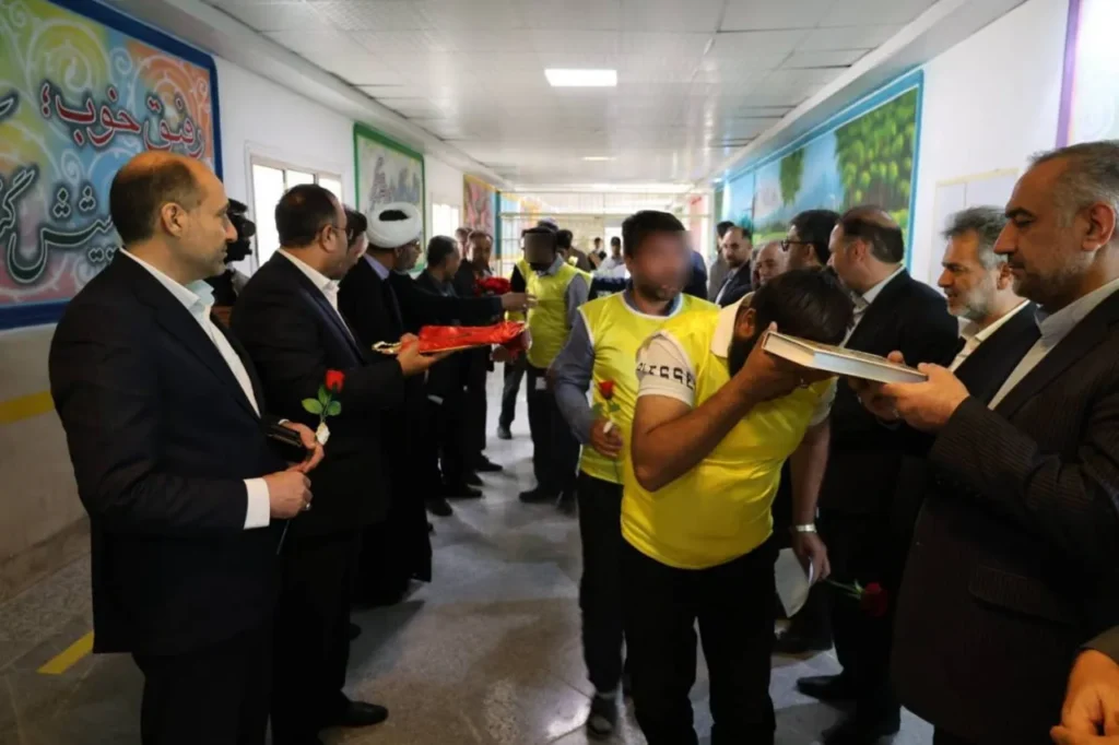 بازدید رئیس سازمان زندان‌ها از زندان تربت‌جام/ ۴۹ زندانی واجد شرایط آزاد شدند