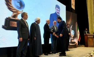 مرکز وکلا به عنوان برگزیده حوزه دیپلماسی حقوقی از سوی سازمان فرهنگ و ارتباطات اسلامی مورد تقدیر قرار گرفت