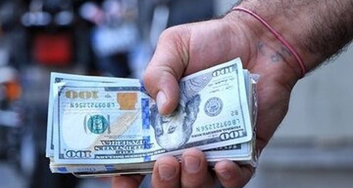 افزایش قیمت دلار و یورو در بازار ارز تهران؛ یورو به کانال ۲۶۸ هزار تومان صعود کرد