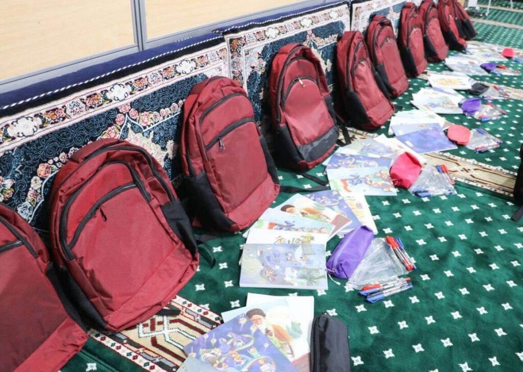 توزیع ۲ هزار بسته کمک‌آموزشی توسط شرکت ملی نفت در هرمزگان**