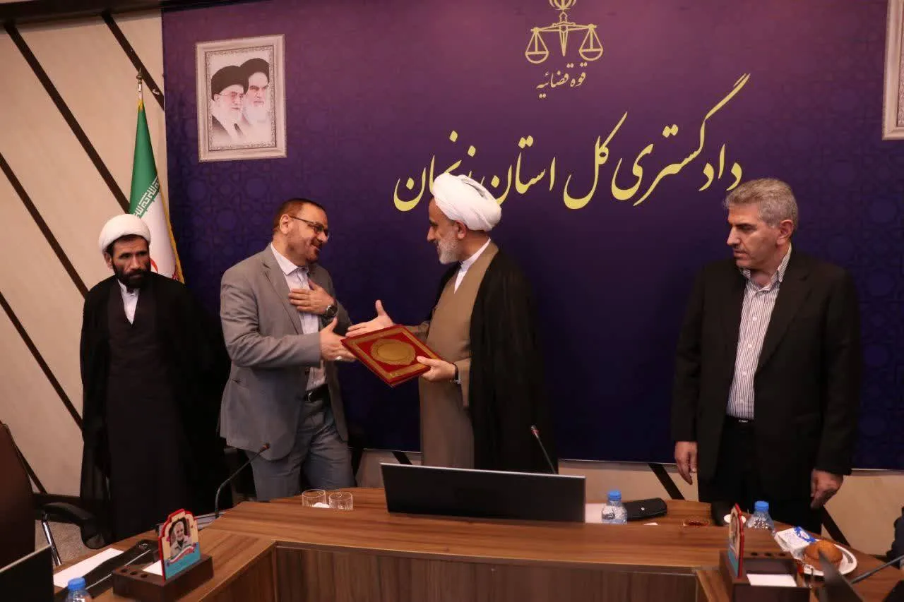 رئیس کل دادگستری استان زنجان به عنوان مدیر نمونه ملی معرفی شد