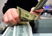 افزایش قیمت ارز در بازار تهران؛ دلار به ۲۶۶ هزار تومان و یورو به ۲۹۹ هزار تومان رسید