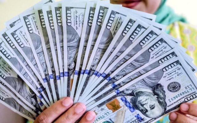 افزایش قیمت دلار و یورو در بازار ارز تهران؛ دلار به ۲۶۷ هزار تومان رسید