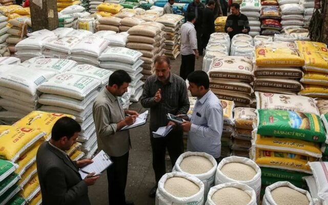 ثبات نسبی قیمت برنج پاکستانی در بازار؛ کیسههای ۱۰ کیلویی با چه نرخی عرضه میشوند؟