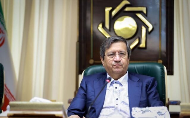 رئیسکل بانک مرکزی: کاهش نرخ دلار ادامه خواهد داشت